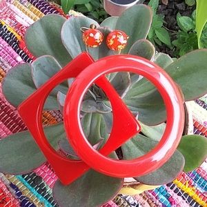 Vintage Cherry Red Lucite Bangles & Earrings Set